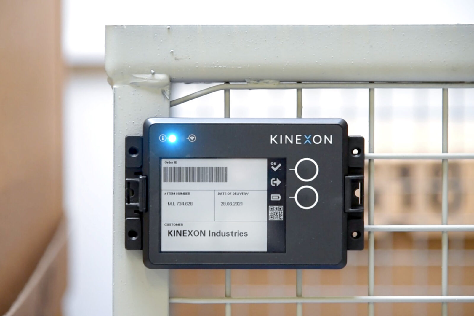 Kinexon ePaper Tag Close Up